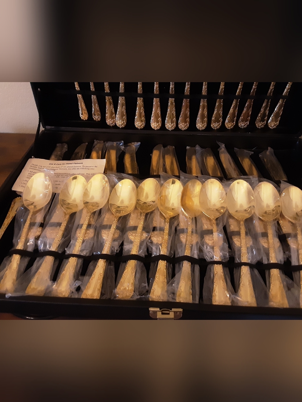 Vintage Wm Rogers & Son Golden Enchanted Rose Flatware 22K Gold Plated Set - Picture 3 of 13